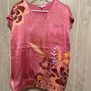 DR2 LARGE SLEEVELESS WOMANS TOP